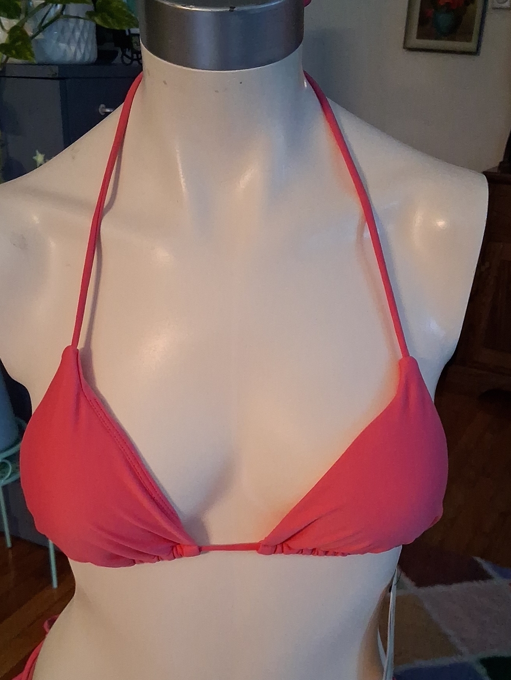 No Boundaries Pink Triangle Bikini Top, Medium (8-10), NWTs